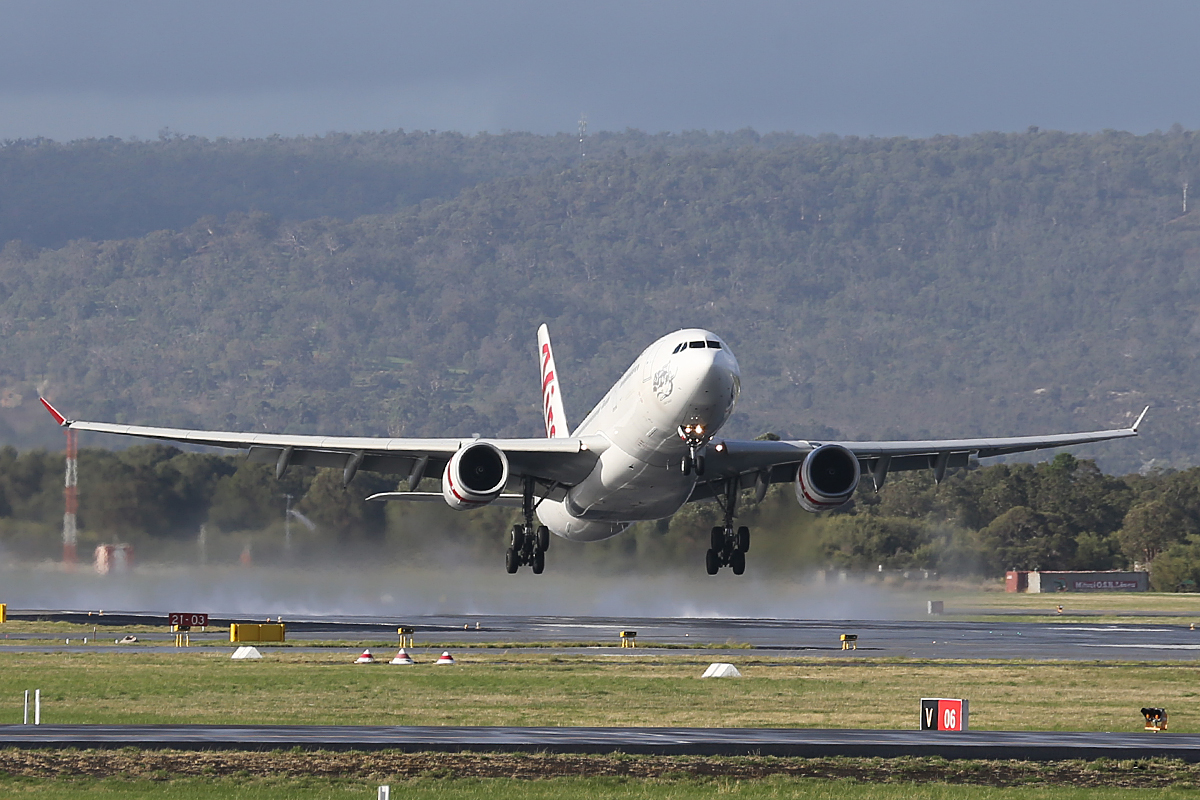 20140523_VH-XFB_Keith_Anderson